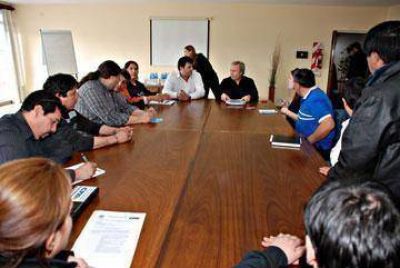 Garz�n y ATE se reunieron con el gobernador
