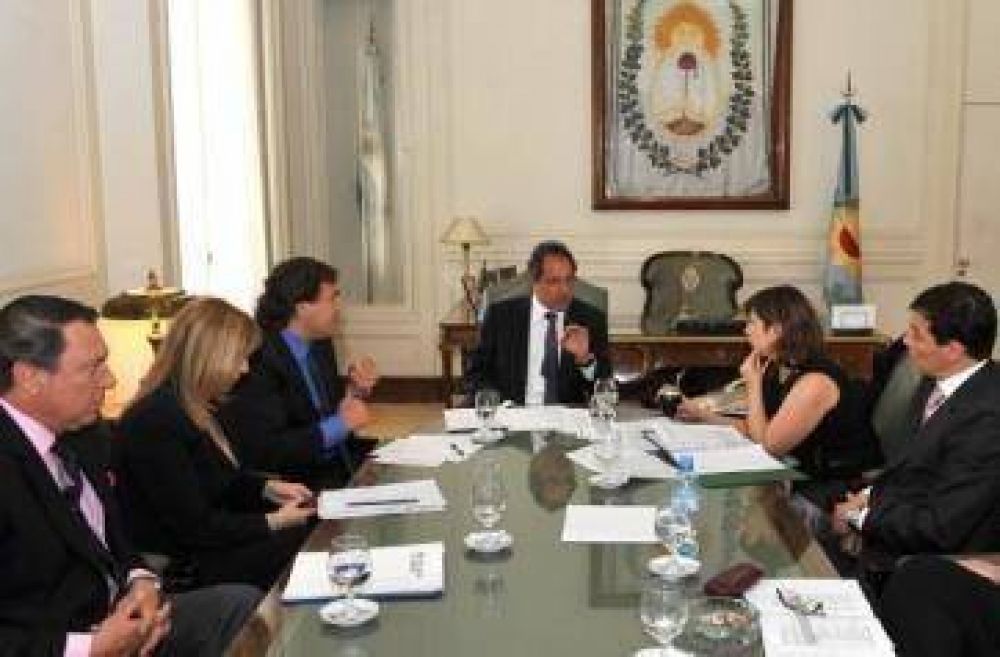 Scioli junt� a su equipo mirando diciembre