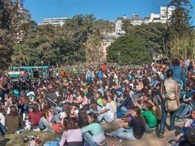 Se acerca la gran fiesta del D�a de la Primavera 2012: este viernes en el predio del Balneario Municipal