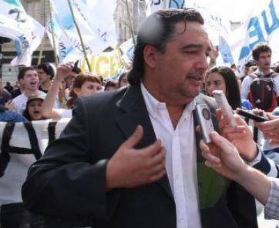 Grana march� por Noche de los L�pices