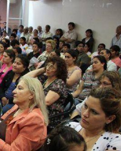 Rechazan la intervenci�n a la UCR local