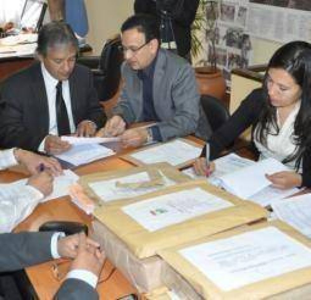 El gobierno apuesta fuerte a la reactivaci�n de la obra p�blica