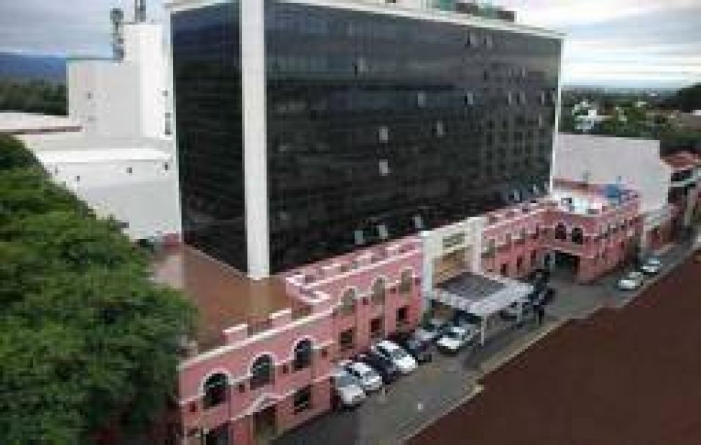 El Hotel Naindo en crisis por una suculenta deuda con el municipio