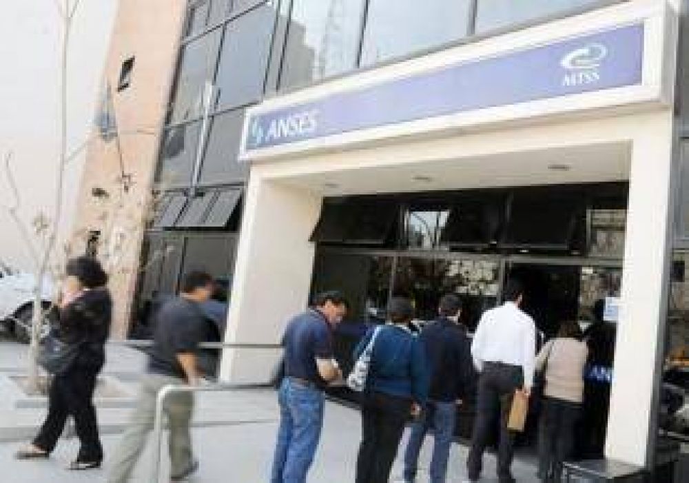 Circular�n $2,6 millones m�s por la suba de asignaciones 