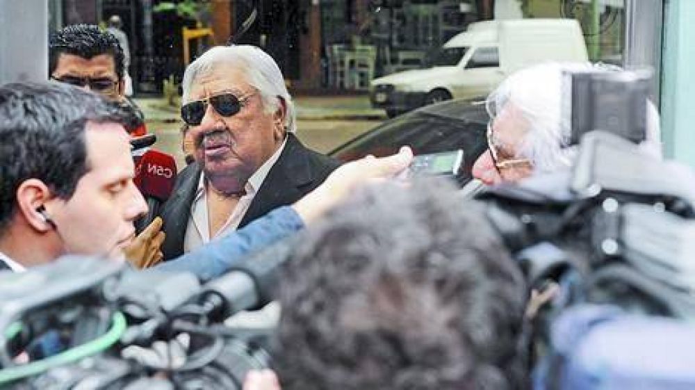 La CGT oficialista ser�a liderada por un triunvirato