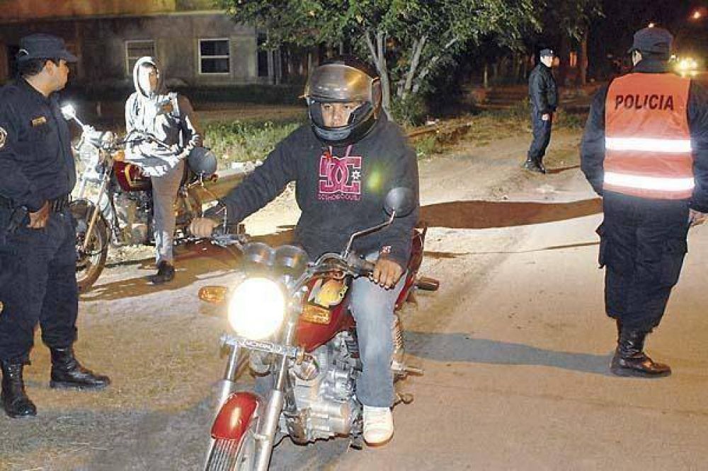 Con estrictos controles se iniciaron anoche los festejos estudiantiles