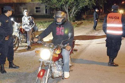 Con estrictos controles se iniciaron anoche los festejos estudiantiles