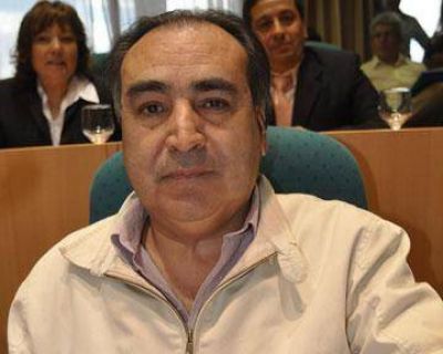 Diputados explican en su pueblo su posici�n ante el empr�stito