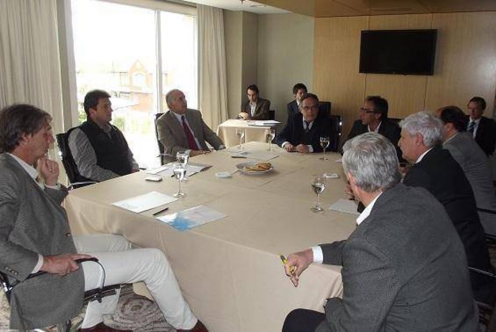 Reuni�n del Conindelta en Tigre