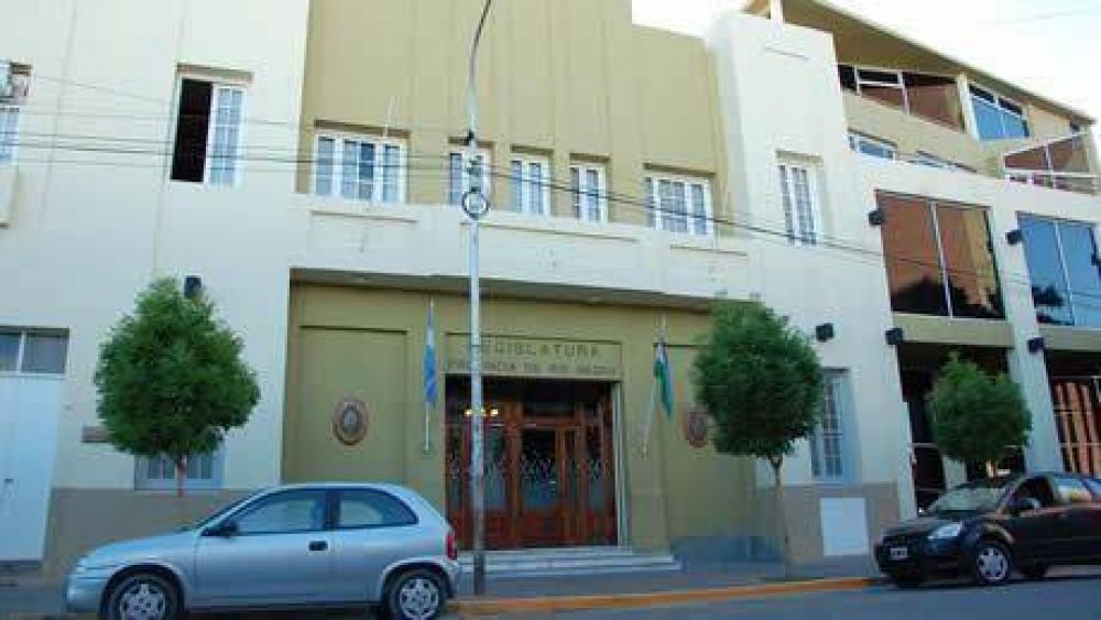 Pichettismo present� proyecto para investigar pase a planta de empleados p�blicos