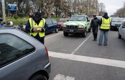 Piden que Provincia delegue en Municipios la facultad de retener licencias de conducir