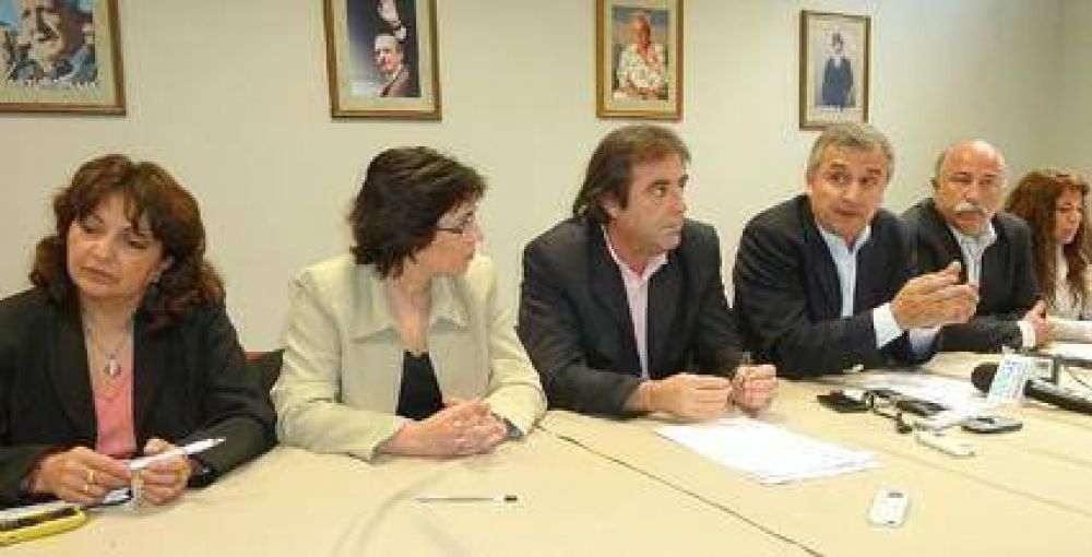 Proyectos ponen l�mites A organizaciones sociales