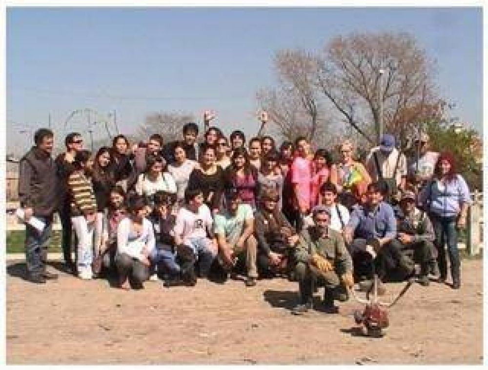 Extienden campa�a de forestaci�n en Bernal Oeste