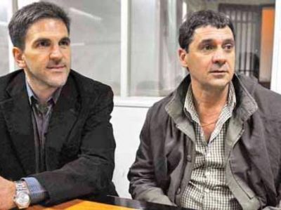 La dirigencia dijo que la deuda de Newell's est� controlada y aval� el bono