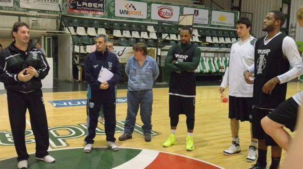 Gimnasia Indalo presenta esta tarde a todo su plantel