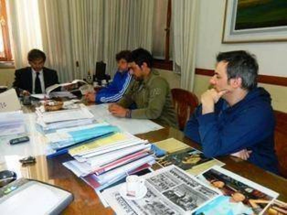 El Municipio entreg� un predio a CTA y SUTEBA Chivilcoy 