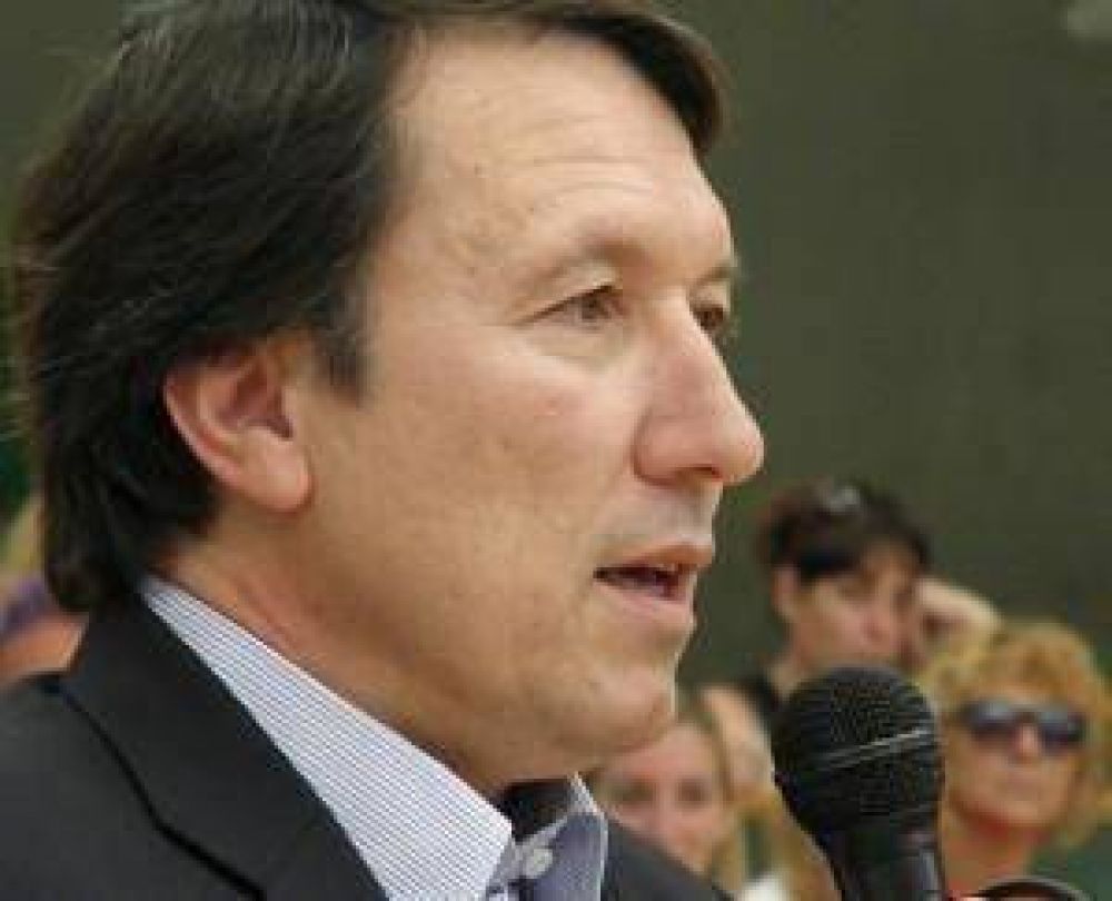 D�ficit Presupuestario: Breitenstein dej� una deuda de m�s de 50 millones de pesos 