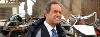 Scioli insiste: presiona a legisladores para que traten las excarcelaciones