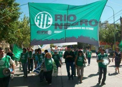ATE pide a legisladores "madurez"