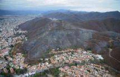 El Ministro Sylvester recorri� los cerros San Bernardo y 20 de Febrero