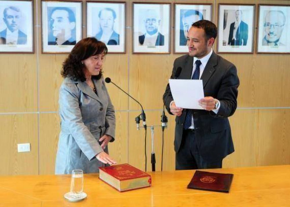 Nueva asunci�n en el Ministerio de Educaci�n