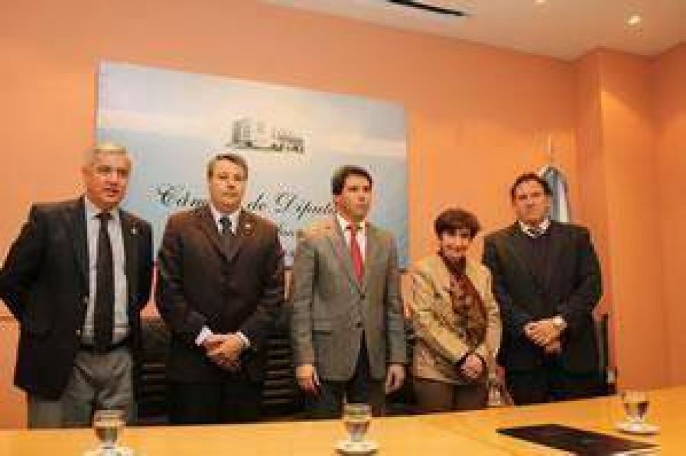 Las universidades participar�n en el Digesto Jur�dico