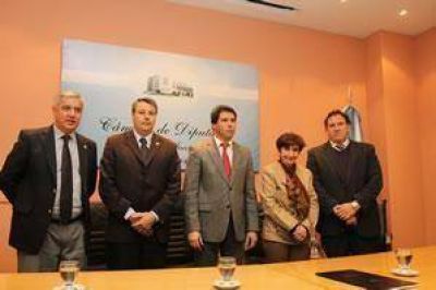Las universidades participar�n en el Digesto Jur�dico