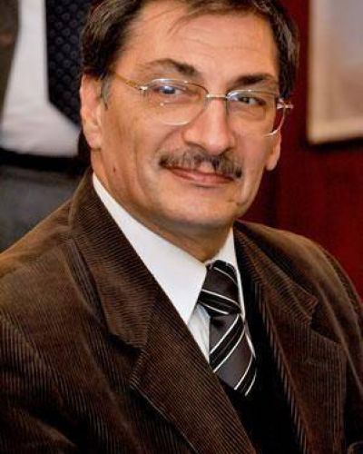 Tomas defendi� la miner�a en el Congreso
