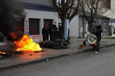 Protesta de desocupados en Petrobras