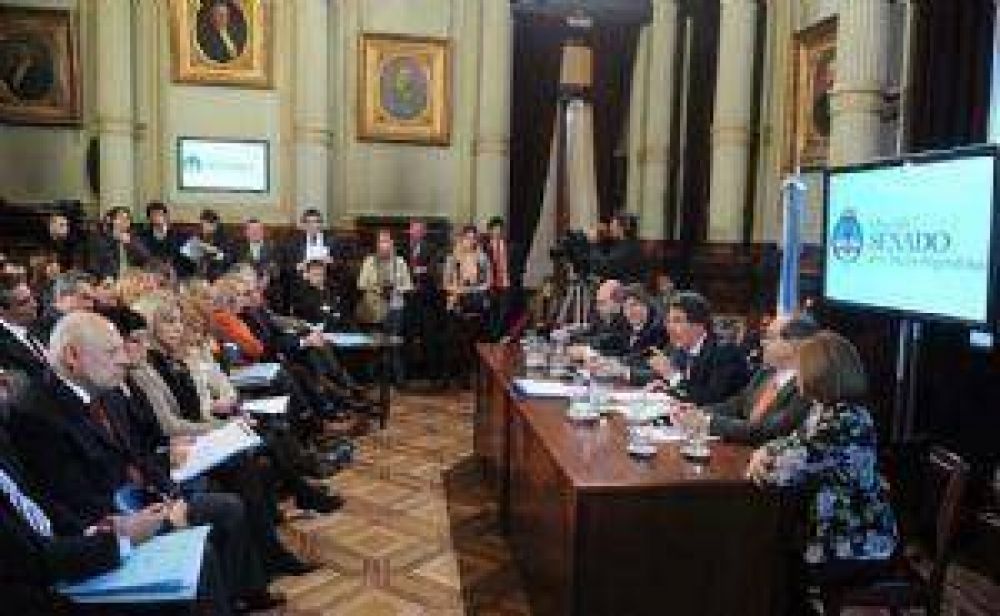 Voto joven: Mendoza deber� desdoblar o usar dos urnas