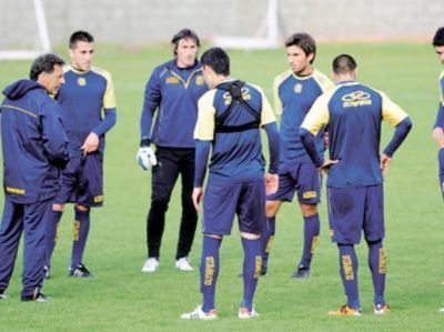 Central: Salvo el ingreso del Loncho, Russo mantiene el equipo que cay� en Bah�a