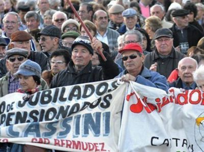 Jubilados de Berm�dez reclamaron servicios al Pami