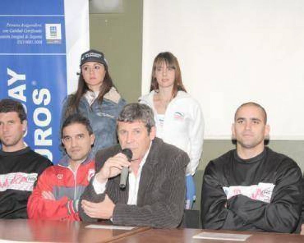 Presentaron el primer equipo de Rocamora