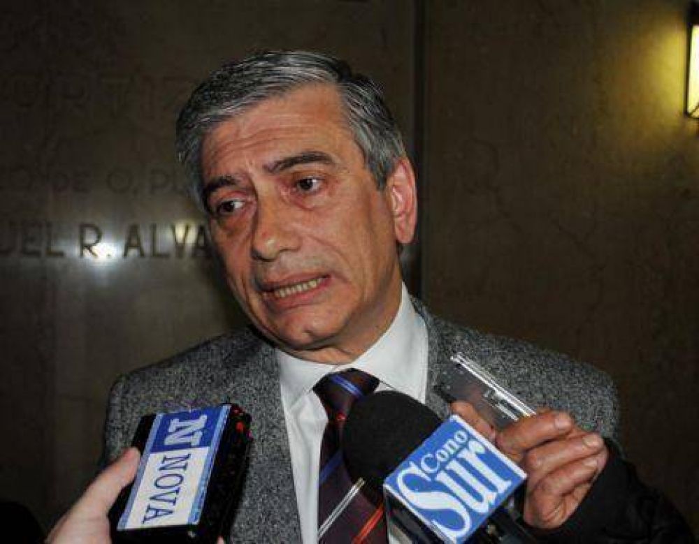 Di Sabatino ve un �trasfondo pol�tico� en los cacerolazos