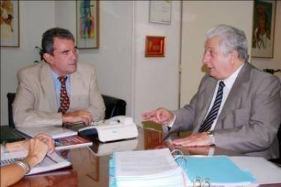 La SRT le otorg� 6 unidades m�viles al ministerio de Trabajo provincial para fortalecer la capacidad inspectiva