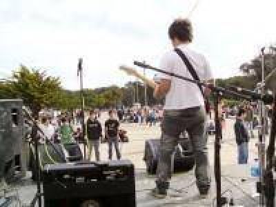 NECOCHEA: D�a Nacional de la Juventud