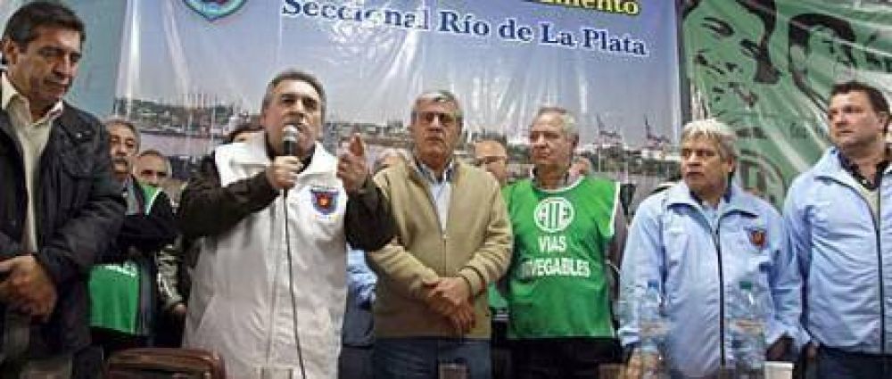 El Gobierno desminti� el desalojo en la Isla Demarchi