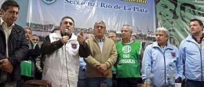 El Gobierno desminti� el desalojo en la Isla Demarchi