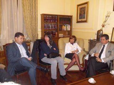 EL VICEGOBERNADOR SE REUNI� CON AUTORIDADES DEL SENASA