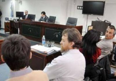 El fiscal pidi� la absoluci�n de Marcelo Guagliardo y Daniel Huth 