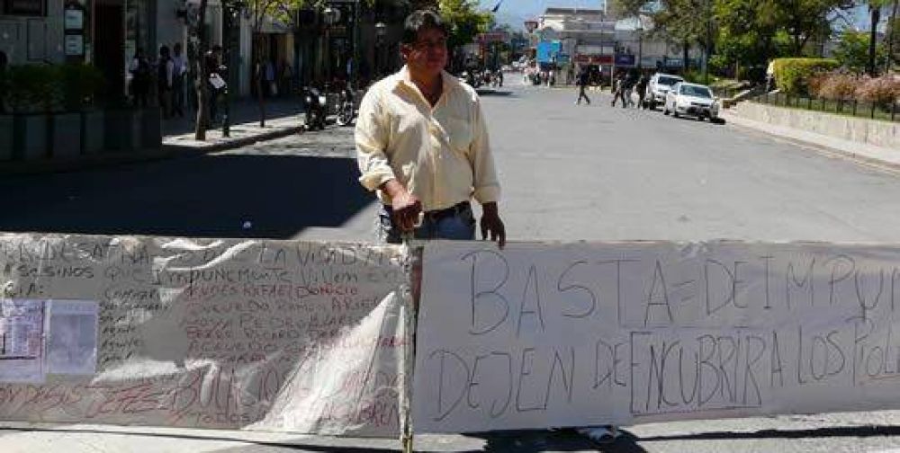 El padre de Pachao volvi� a manifestarse pidiendo justicia