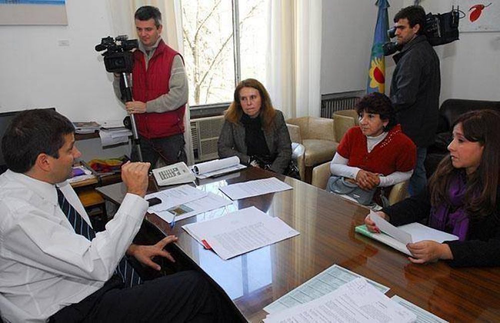 La mam� de Yamila Gonz�lez particip� de la sesi�n del Concejo Deliberante