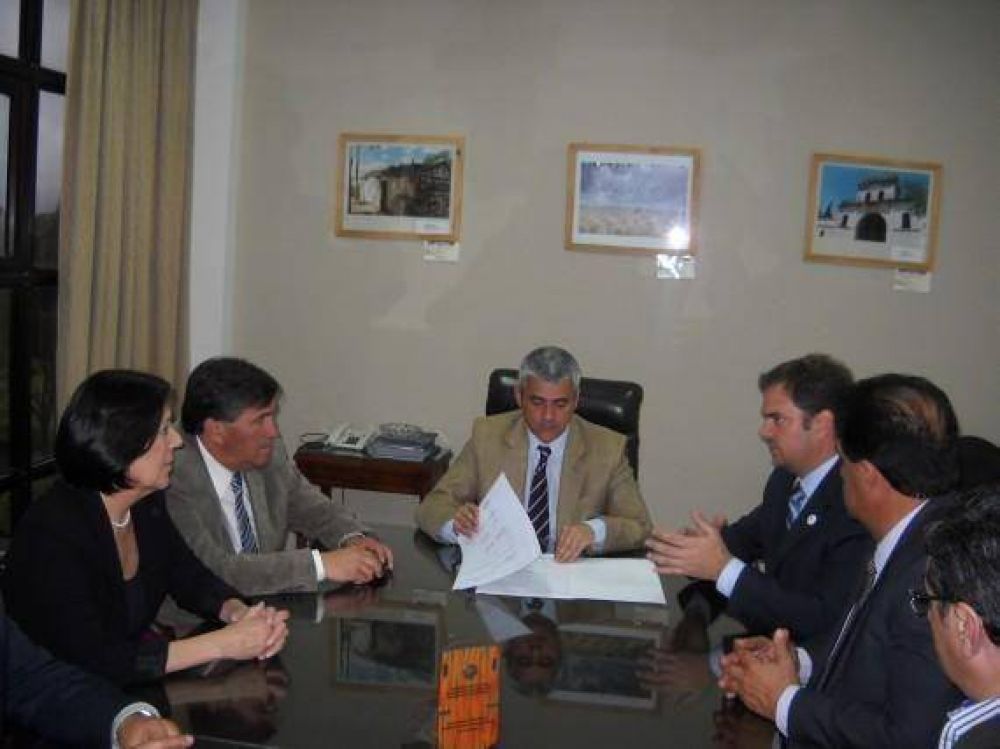 San Luis Agua present� el Plan Maestro del Agua en la Legislatura