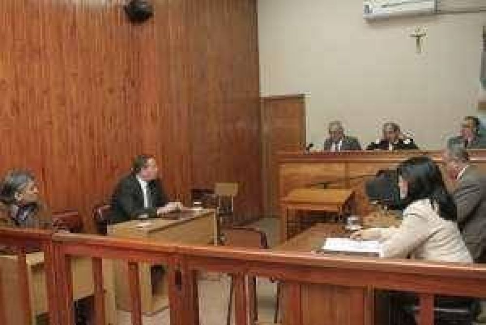 Los exconcejales quieren pedir un juicio abreviado