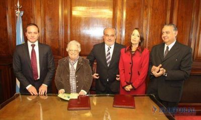 La Provincia y la Corte acordaron un plan de pol�ticas en defensa de la mujer