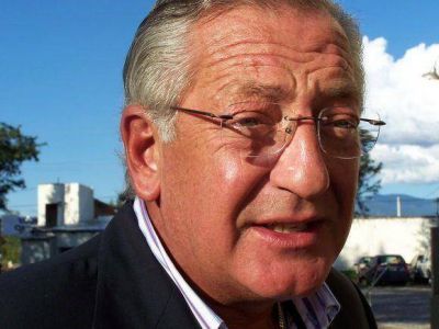 �Gerardo Morales parece que se est� contagiando de Elisa Carri�.