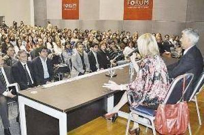 Se desarroll� ayer el Foro de Salud Mental y Adicciones