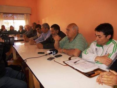 Estatales advierten que si no los convoca el Gobierno, se profundiza el conflicto