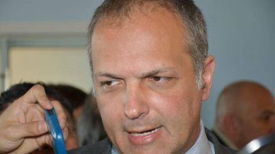 Buzzi: �el Marco Regulatorio recompone las asimetr�as de la actividad petrolera�