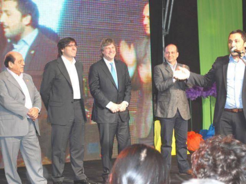 BERAZATEGUI: Boudou celebr� con los jubilados